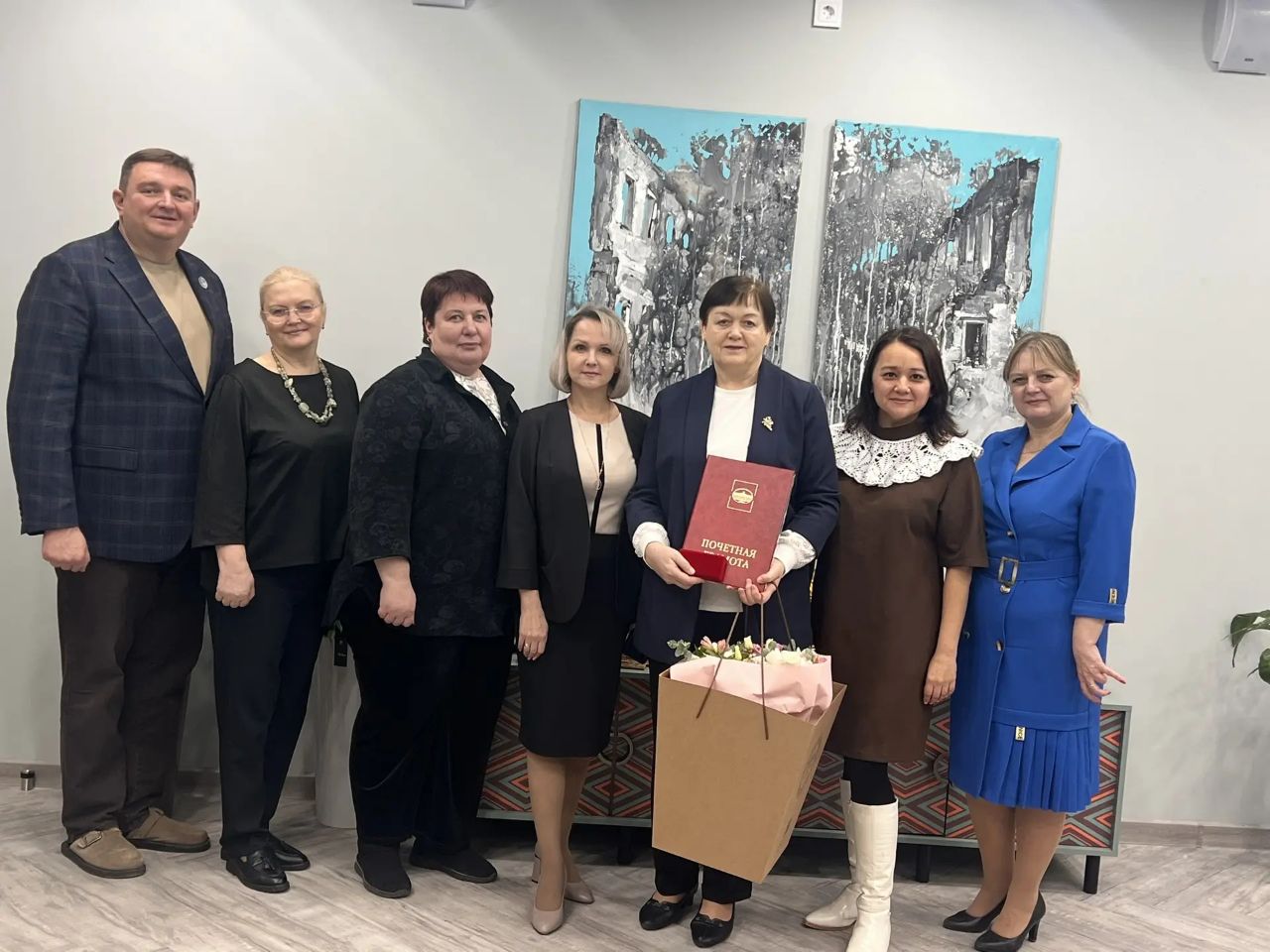 Депутат от КПРФ Регина Юхневич посетила Тобольский многопрофильный техникум