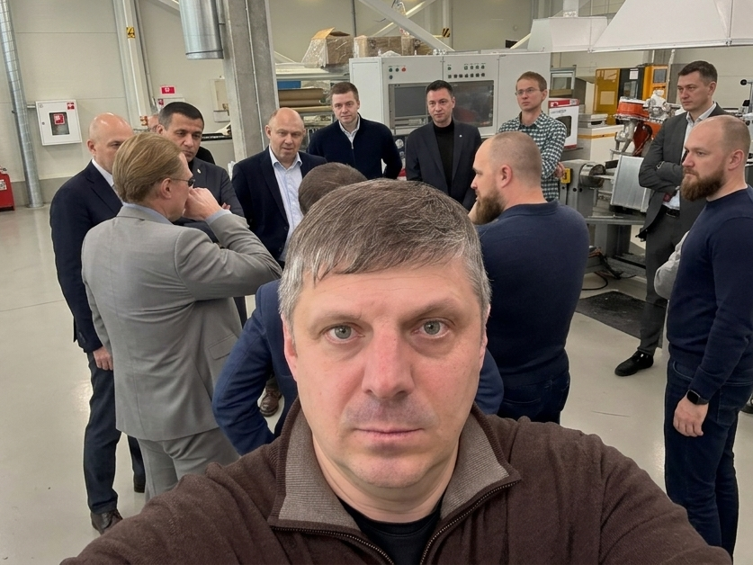 Депутат КПРФ Иван Левченко в составе делегации Тюменской области оценил инновационный потенциал «Сколково»