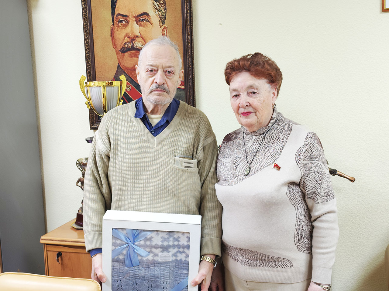 Тамара Казанцева поздравила с 80-летием ветерана КПРФ, писателя, эколога и общественника Александра Мусиенко