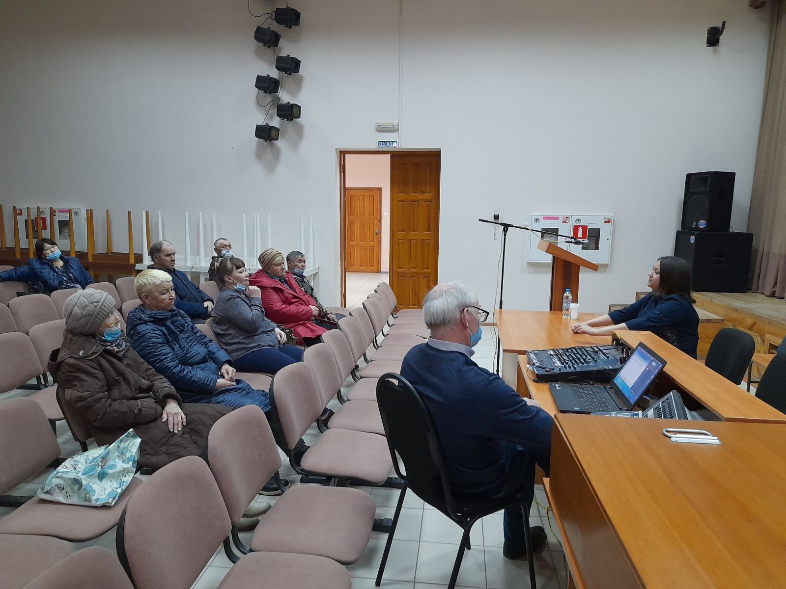 Регина Юхневич встретилась с жителями с. Байкалово
