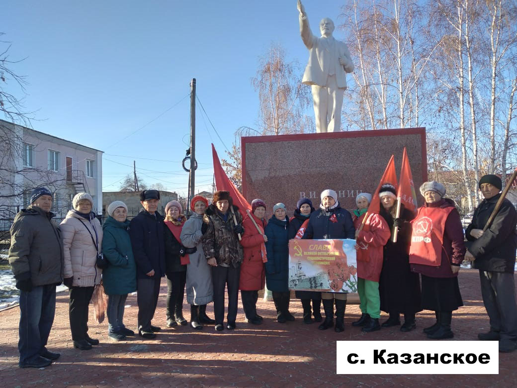 
                        В городах и районных централ Тюменской области прошли праздничные мероприятия, посвящённые 7 ноября                    