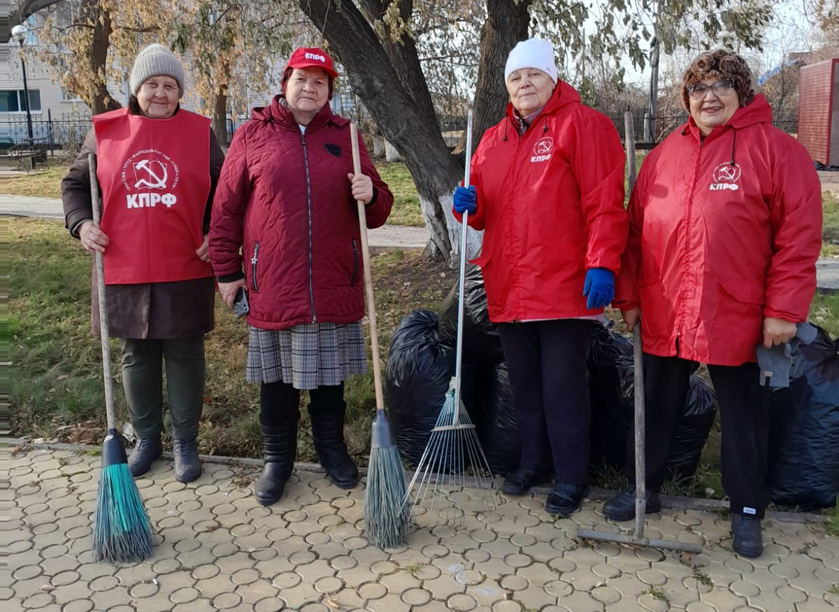 Коммунисты Казанского района провели Ленинский субботник