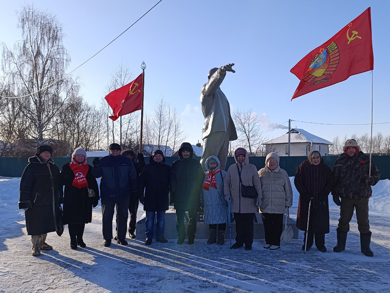 В Тобольске КПРФ провела памятные мероприятия по случаю 102-й годовщины со дня смерти В.И. Ленина