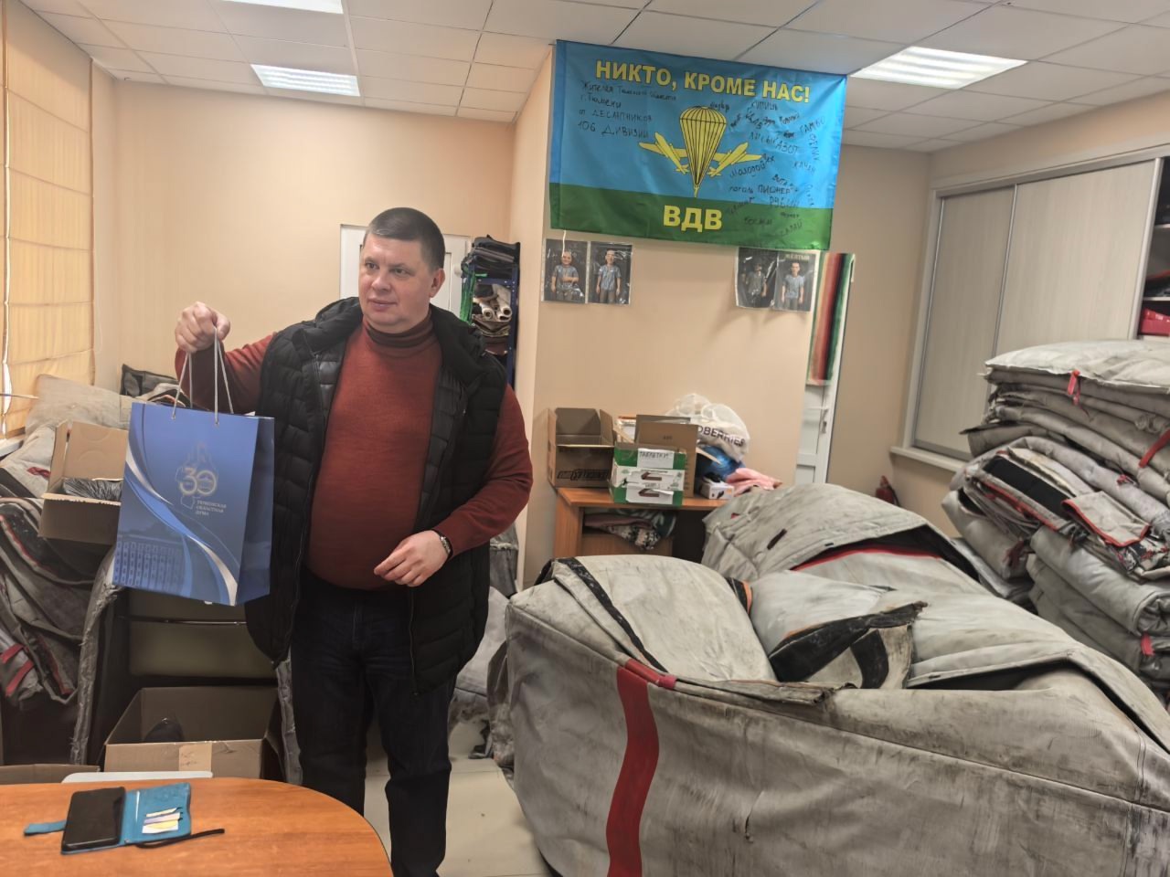 Дмитрий Санников отметил работу тюменских волонтеров в условиях СВО