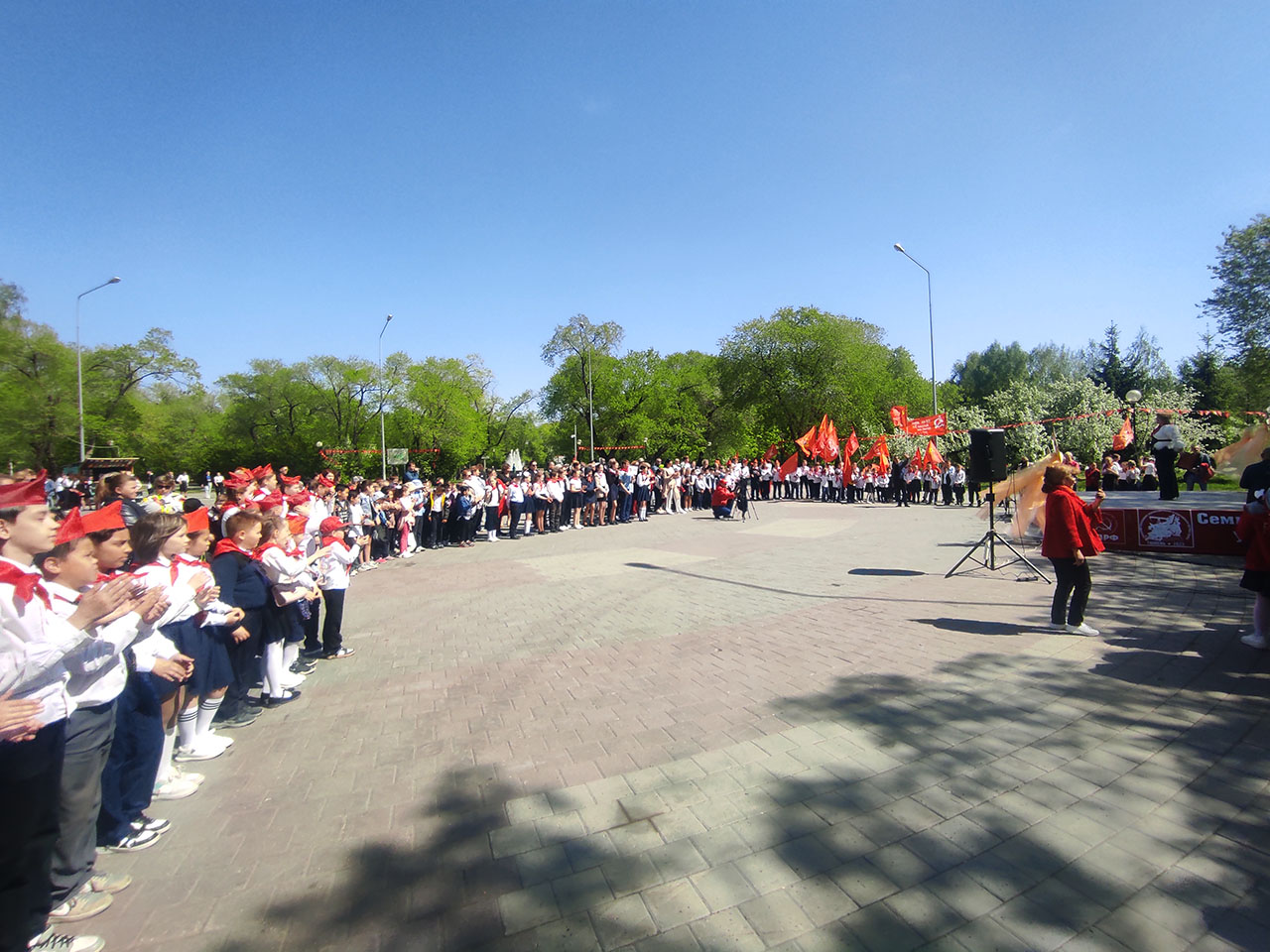 В Тюмени прошёл фестиваль Дружбы, посвящённый 100-летию Тюменской пионерии
