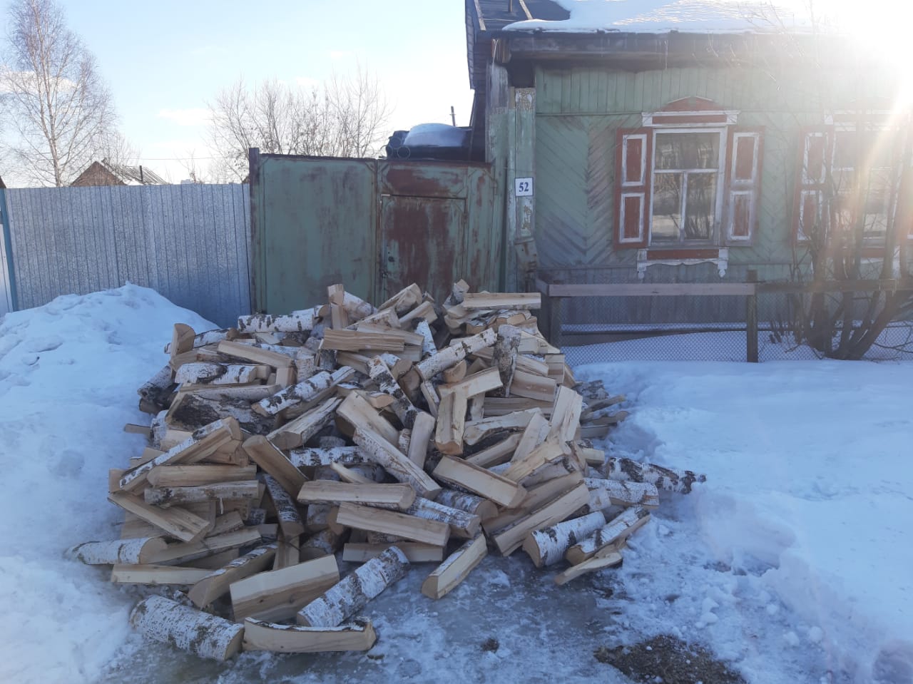 Тюменские коммунисты помогают малоимущим пенсионерам